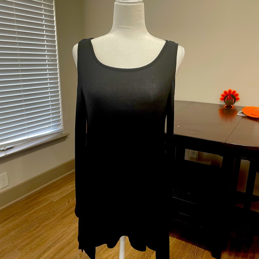 NewYork & Company black open shoulder long-sleeve sweater